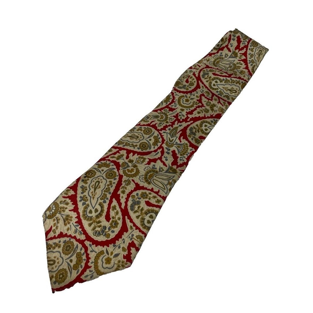 VINTAGE Pierre Cardin‎ Tie Beige Paisley 100% Silk Made in USA 4"